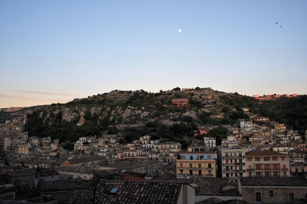 Appartamento Il Cappero Modica Luaran gambar